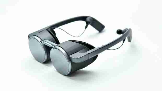 Panasonic presenta i primi occhiali al mondo per la realtà virtuale UHD con HDR